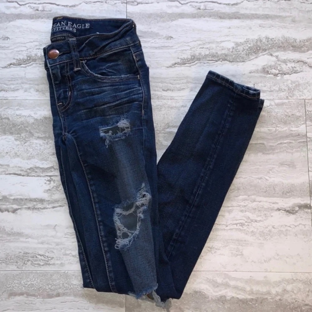 American Eagle Outfitters Women's Dark Blue Ripped Skinny Jeans